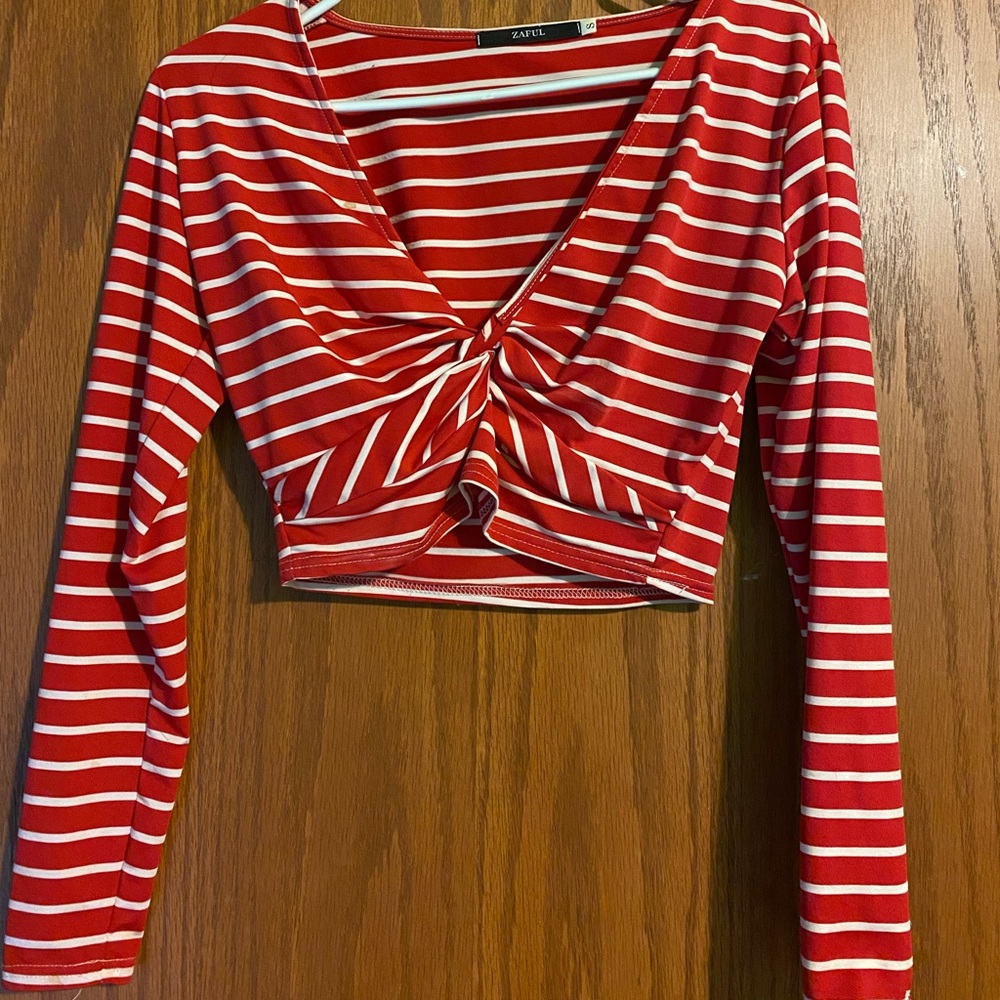 Long sleeve crop top